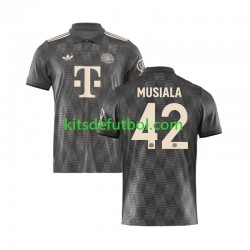 Bayern de Múnich MUSIALA 42 Octoberfest Hombre Camiseta Cuarta 2024-2025 Manga Corta