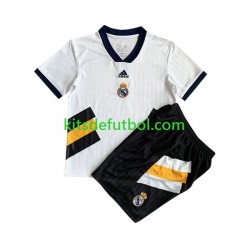 Equipación completa Niño Real Madrid Icon Retro Camiseta de local 2022-2023 Manga Corta