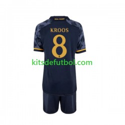 Equipación completa Niño Real Madrid Toni Kroos 8 Camiseta de visitante 2023-2024 Manga Corta
